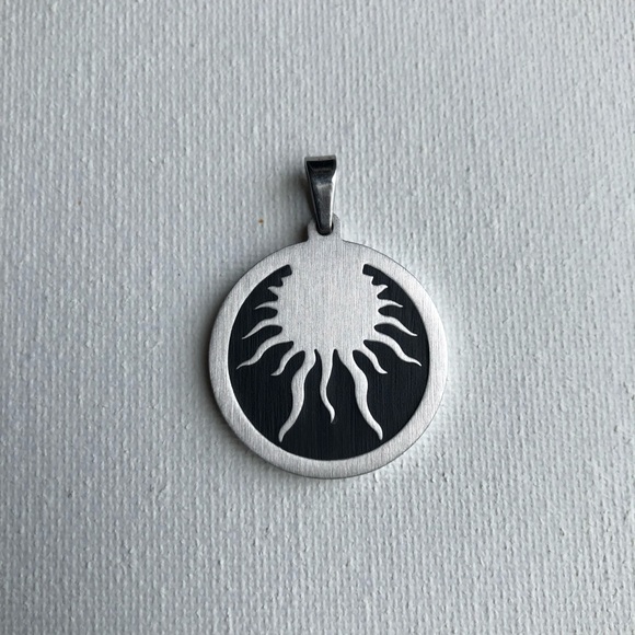 🌞Beautiful Sun Pendant - Picture 2 of 4